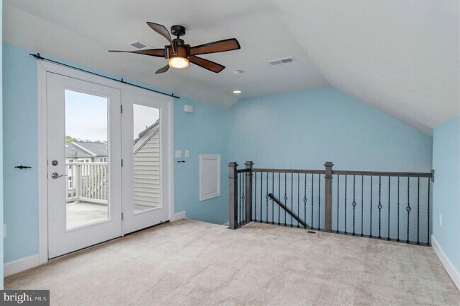 Building Photo - 3697 Ambrose Hills Rd