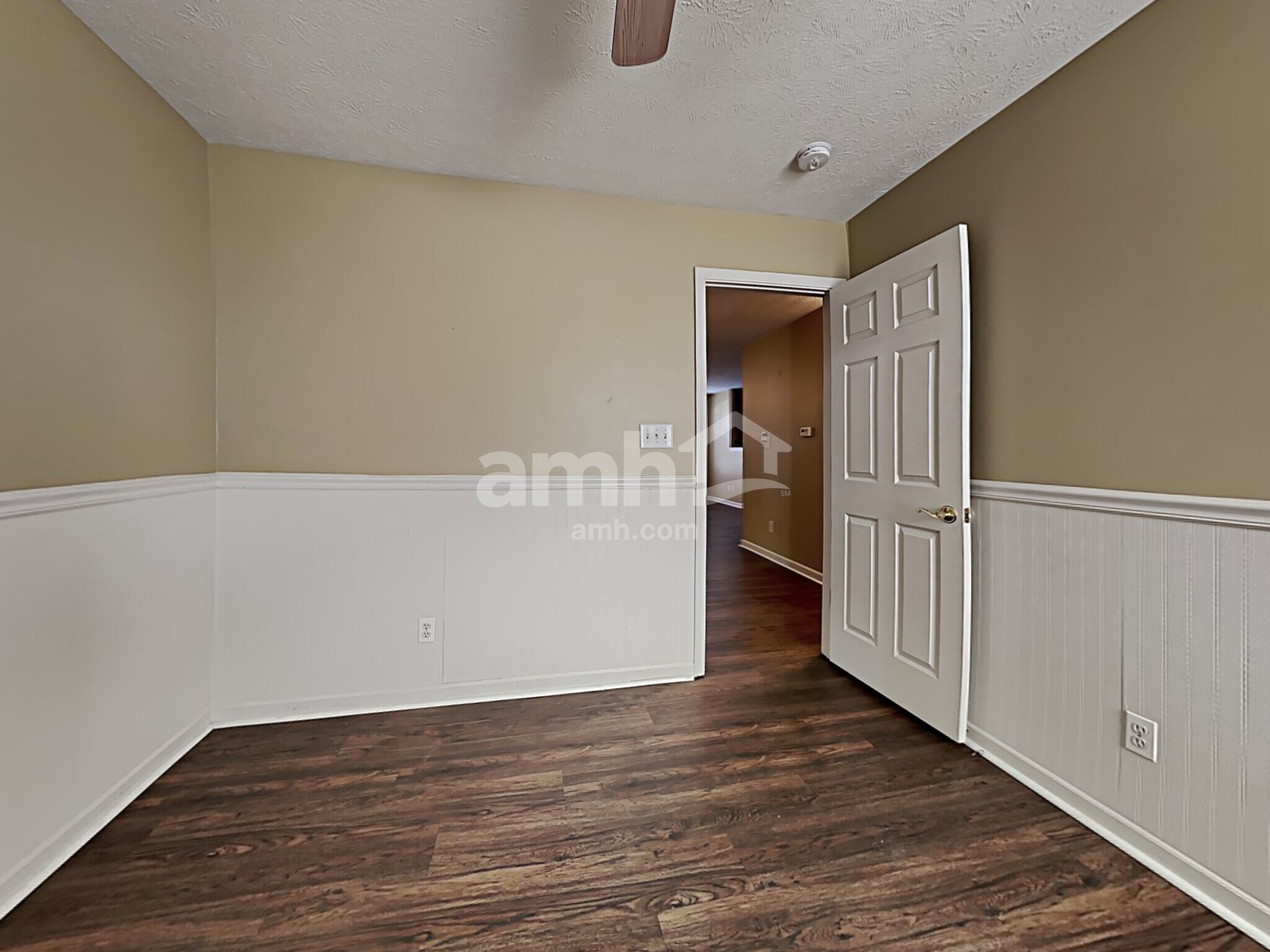 Building Photo - 2521 Monarchy Ln