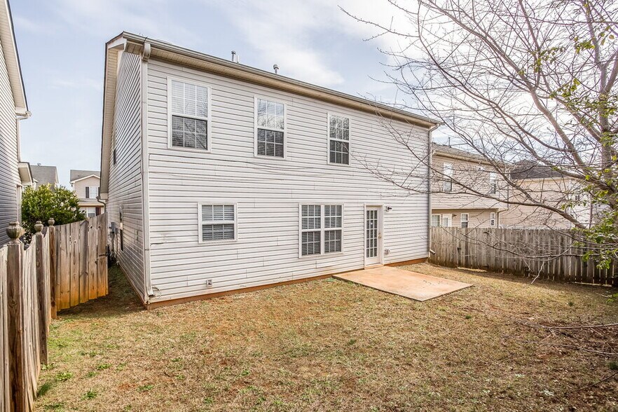 Building Photo - 4085 Mission Way