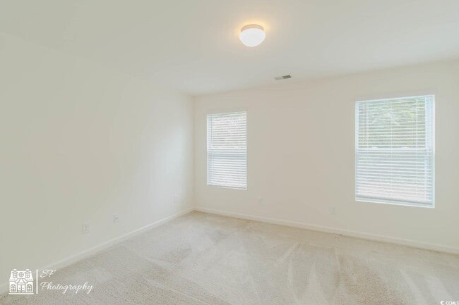 Building Photo - 206 Banbury Ln