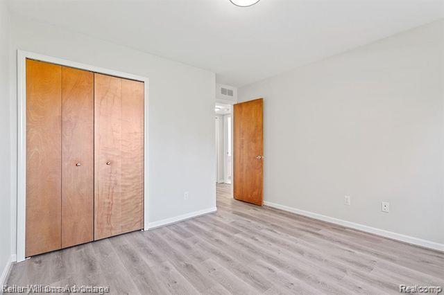 Building Photo - 27300 Sandy Hill Ln