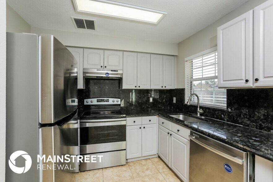 Building Photo - 7560 Quail Pond St