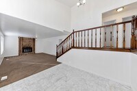 Building Photo - Enormous 4 Bed / 3 Bath Pet Friendly Home in East Layton! Available NOW!