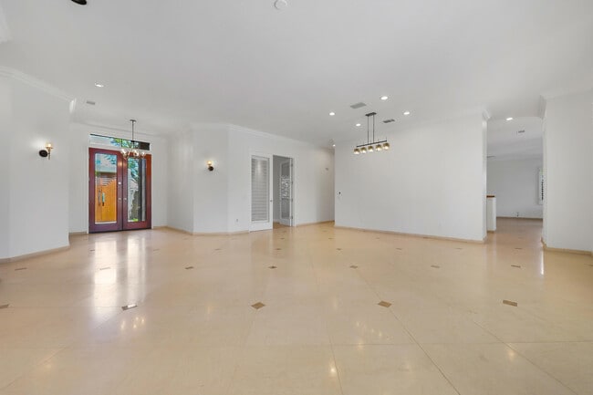 Building Photo - 75975 Gill Ct