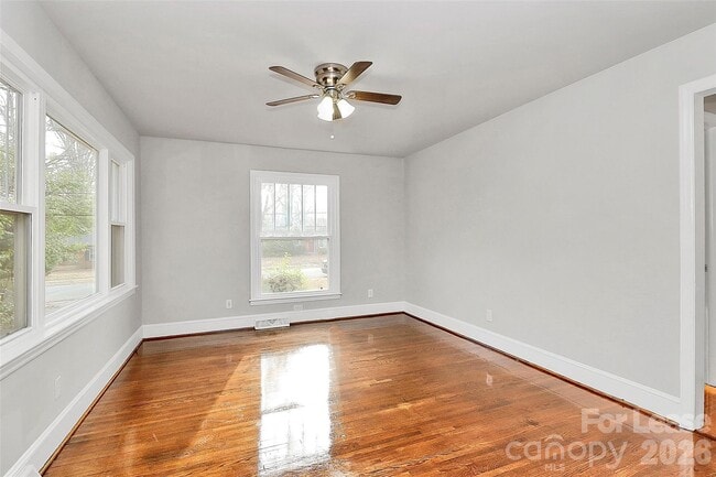 Building Photo - 1415 Springwood Ln