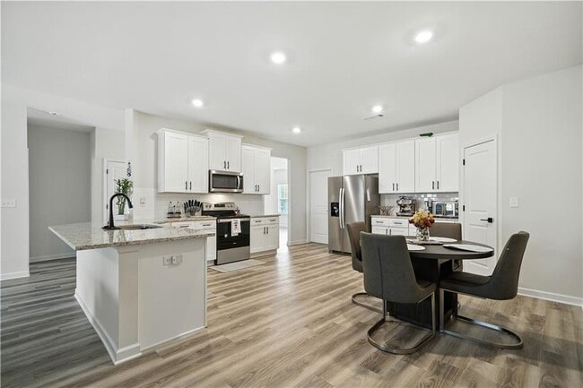 Building Photo - 3894 Saddle Bag Ct