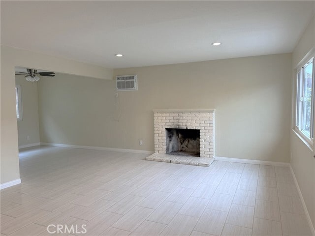 Building Photo - 4224 La Rica Ave
