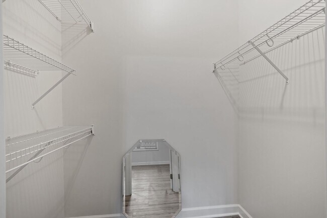 Building Photo - 3301 Philmont Dr