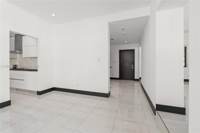 Building Photo - 519 Alhambra Cir