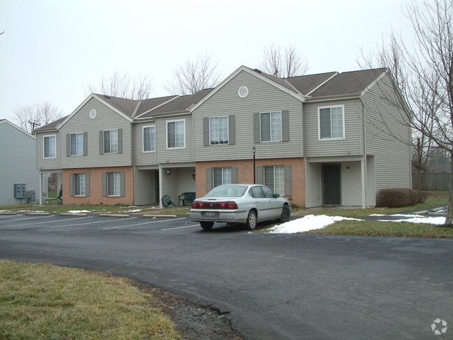 River Pointe Apartments - LA Main Apartments