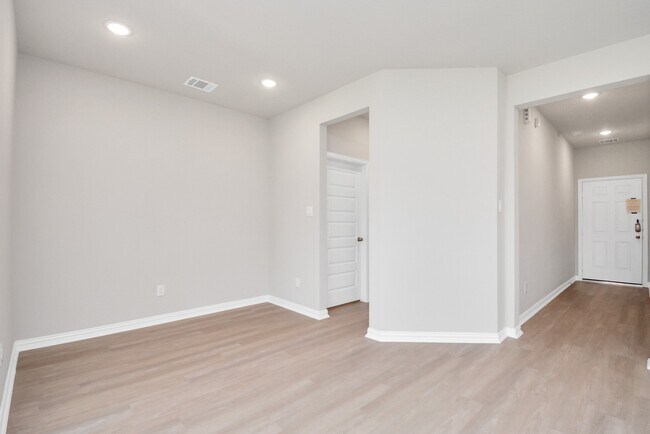 Building Photo - 4703 Seagrass Knoll Dr