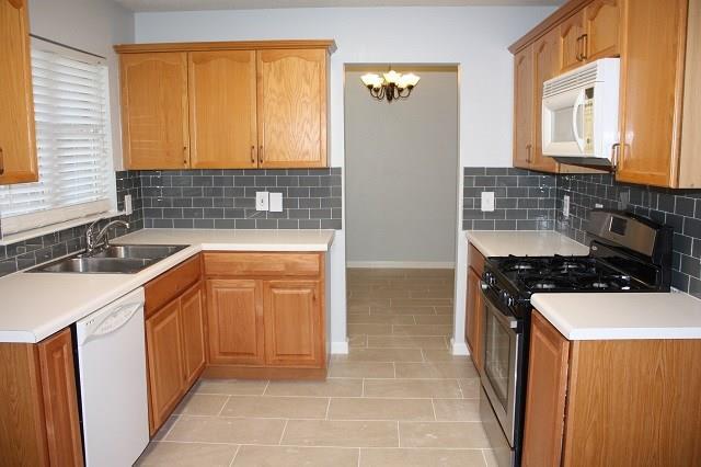 Building Photo - 8104 Hawick Dr