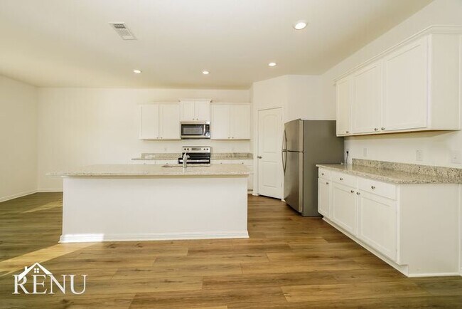 Building Photo - Coming Soon!