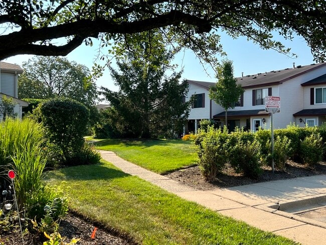 Building Photo - 341 Jefferson Ct