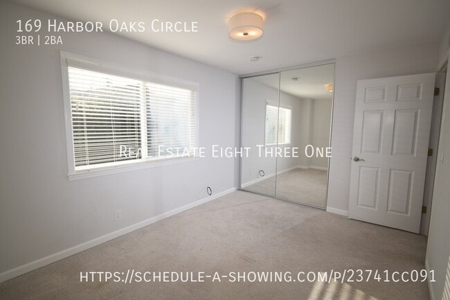 Building Photo - 169 Harbor Oaks Cir