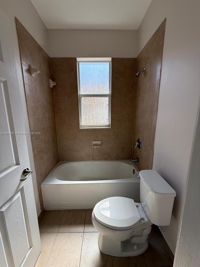 Building Photo - 16991 SW 90th Terrace