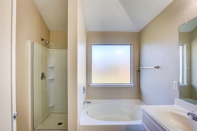 Building Photo - 1248 Round Pen Run