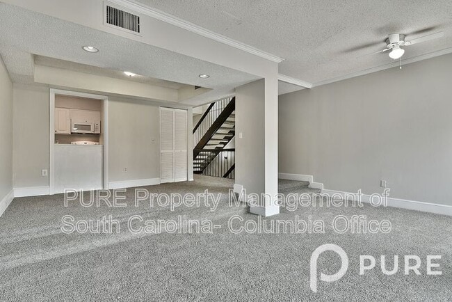 Building Photo - 2068 Watermark Pl