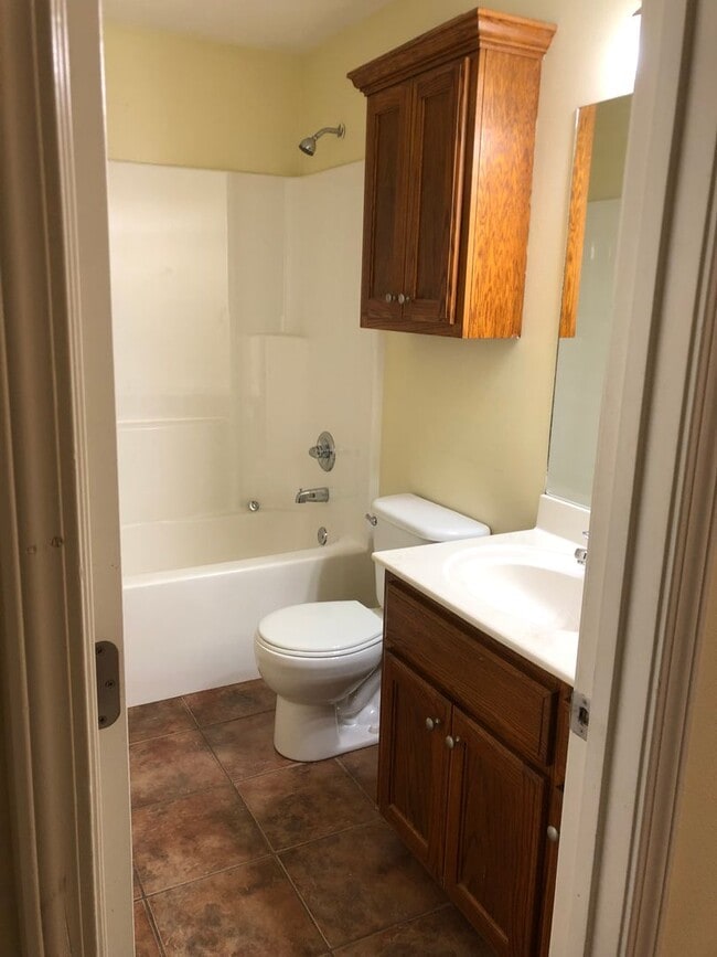 Building Photo - Beautiful 3 Bedroom Home in a Quiet Searcy Neighborhood!