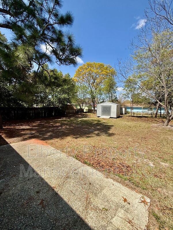 Building Photo - 5929 Spinner Rd