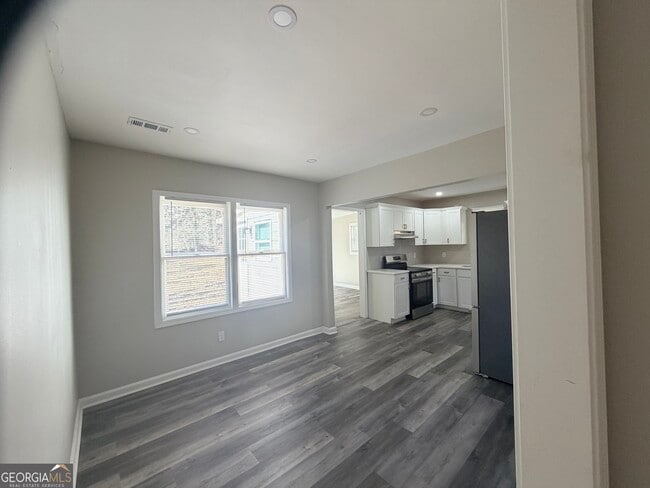 Building Photo - 1433 Midview Dr