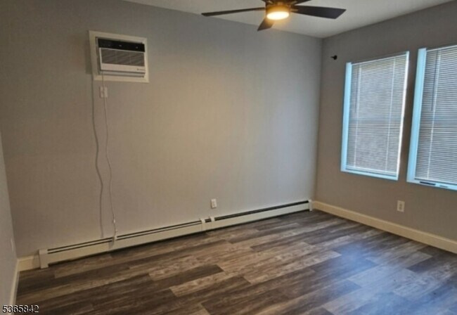 Building Photo - 453 NJ-23