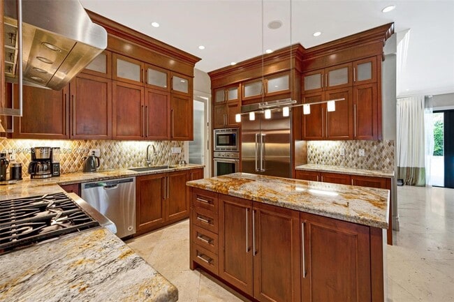 Building Photo - 2715 Cordova St