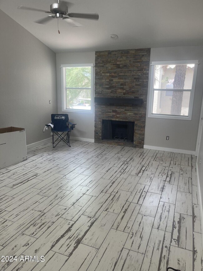 Building Photo - 14145 N 92nd St