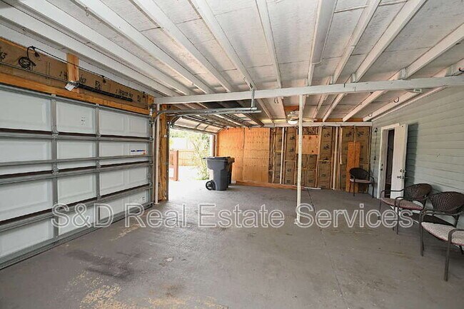 Building Photo - 3958 2nd St NW