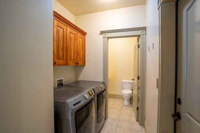 Building Photo - 414 Choke Cherry Ln