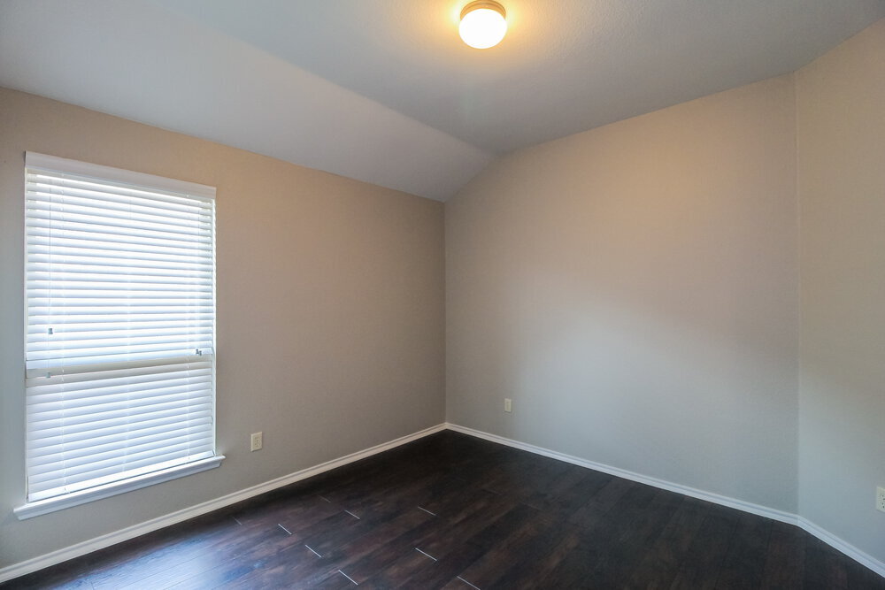 Building Photo - 1813 Cedar Wood Trail