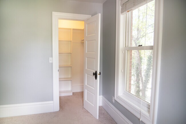 Building Photo - 145 E 300 S