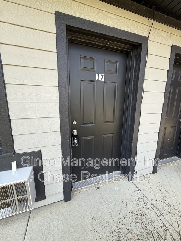 Building Photo - 29837 IL-50