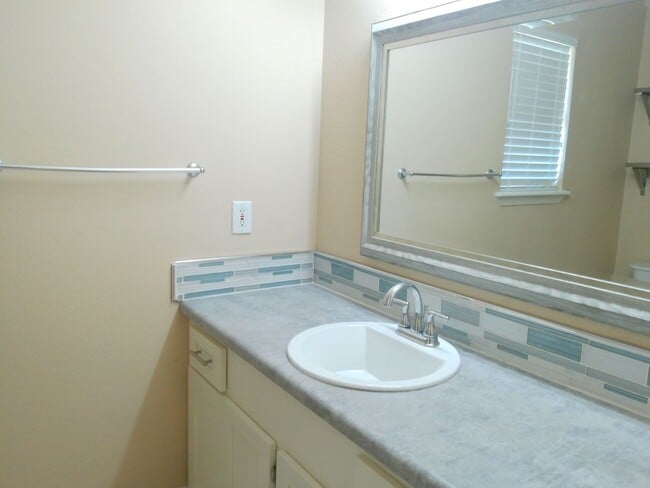 Building Photo - 7417 Whisper Wind Dr