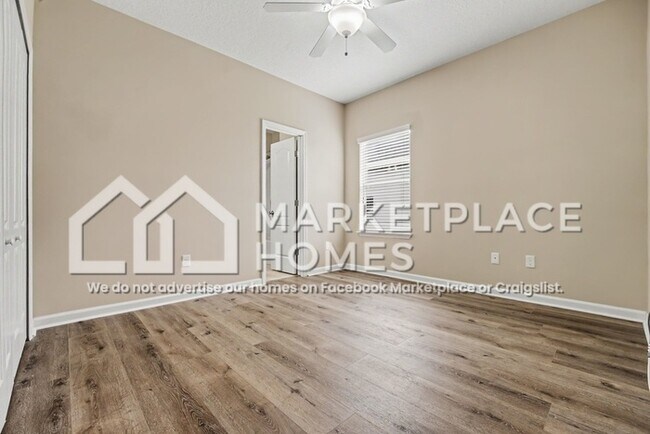 Building Photo - 10013 Logan Falls Ct