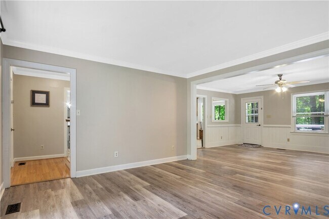 Building Photo - 107 Oak Ridge Ct