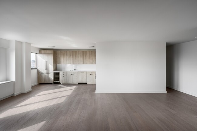 Interior Photo - 220 East 72nd Street