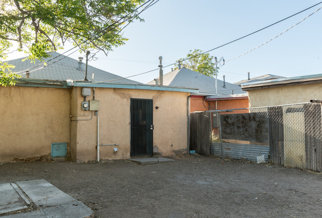 Building Photo - BARELAS ADOBE  2 bedroom 1 bath GATED ACCESS