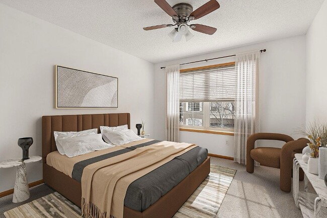 Building Photo - 9649 Alvarado Ln N