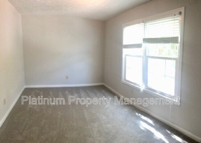 Building Photo - 740 Trellis Pond Ct