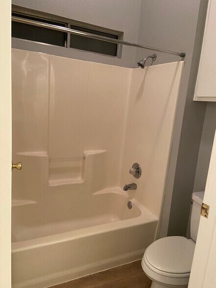 Building Photo - 1307 Rice Ln