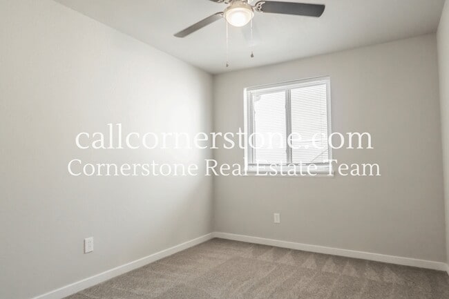 Building Photo - 4877 Bluestem Dr