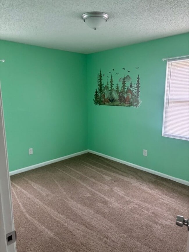 Building Photo - Available Now, Remodeled Ranch Home located in Hephzibah