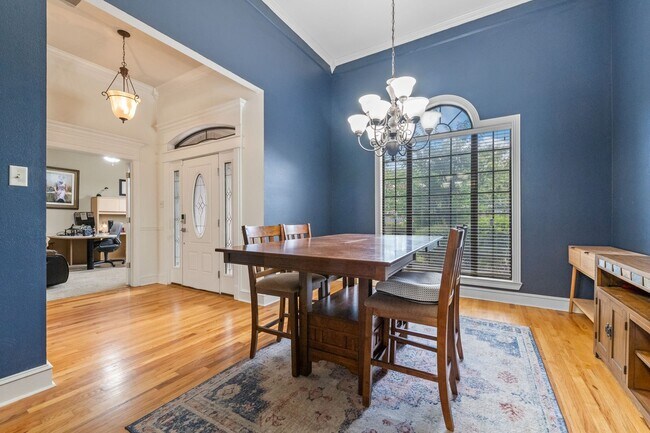 Building Photo - Solar Provided on Great Maumelle home