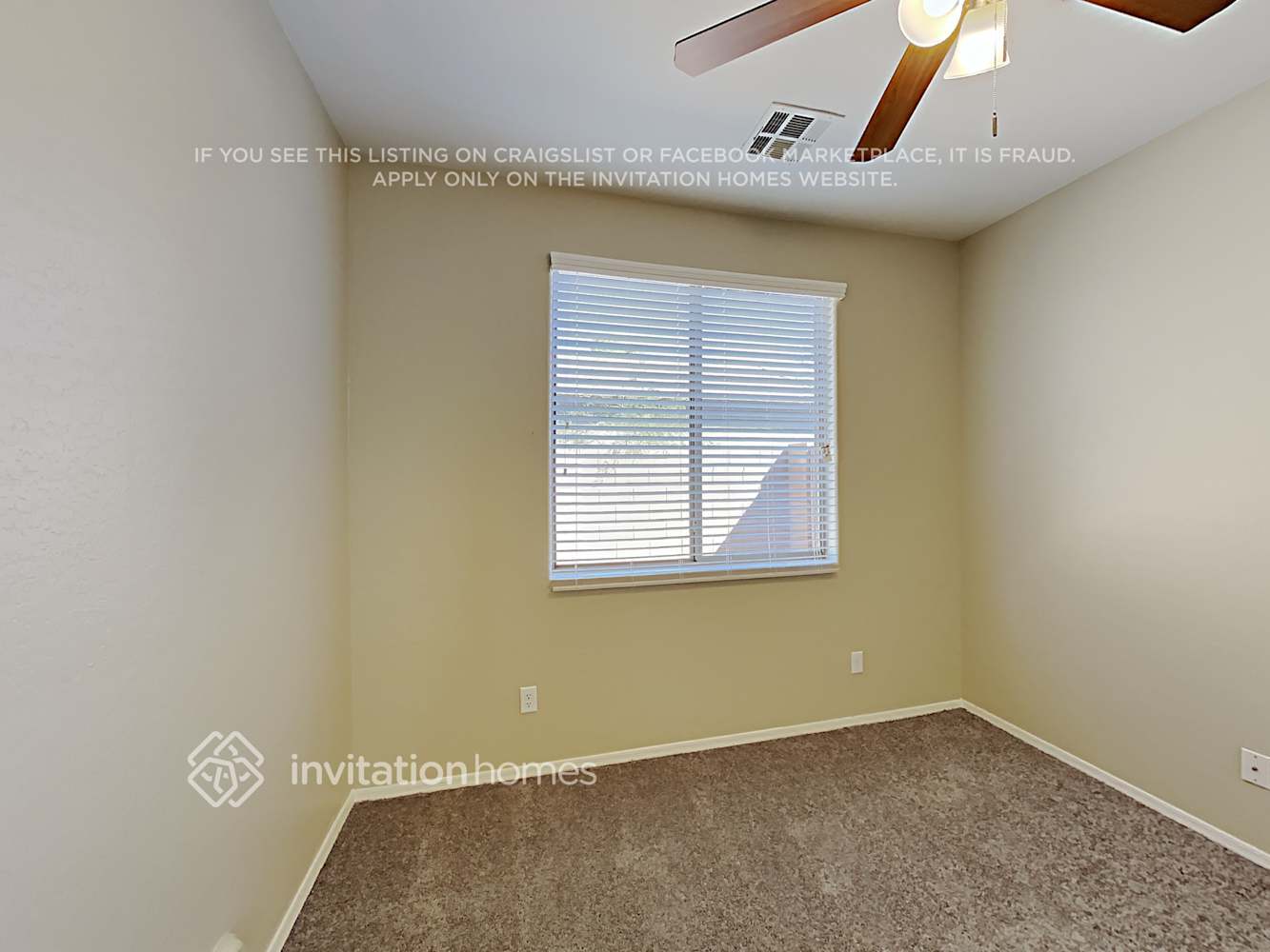 Building Photo - 14524 W Poinsettia Dr