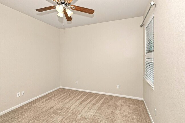 Building Photo - 11400 W Parmer Ln