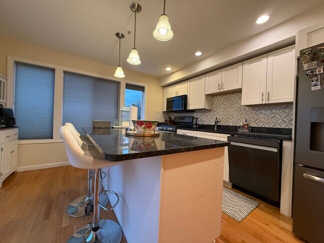 Building Photo - 32 John Hancock Dr