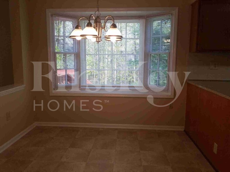 Building Photo - 9924 Avon Farm Ln