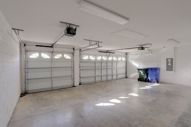 Building Photo - 2695 Palastro Way