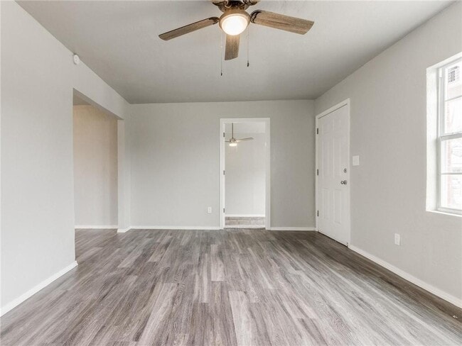 Building Photo - 1716 SW 18th St